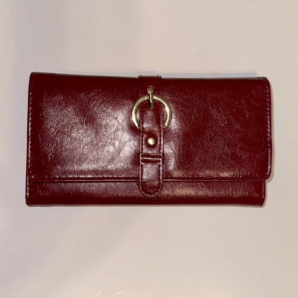 Chic Burgundy Leather Wallet